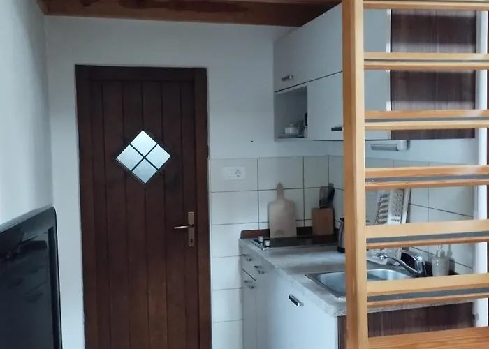 Apartment Sever