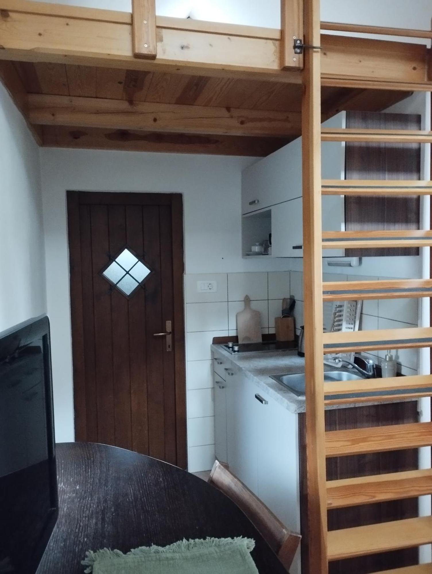 Sever Apartment *